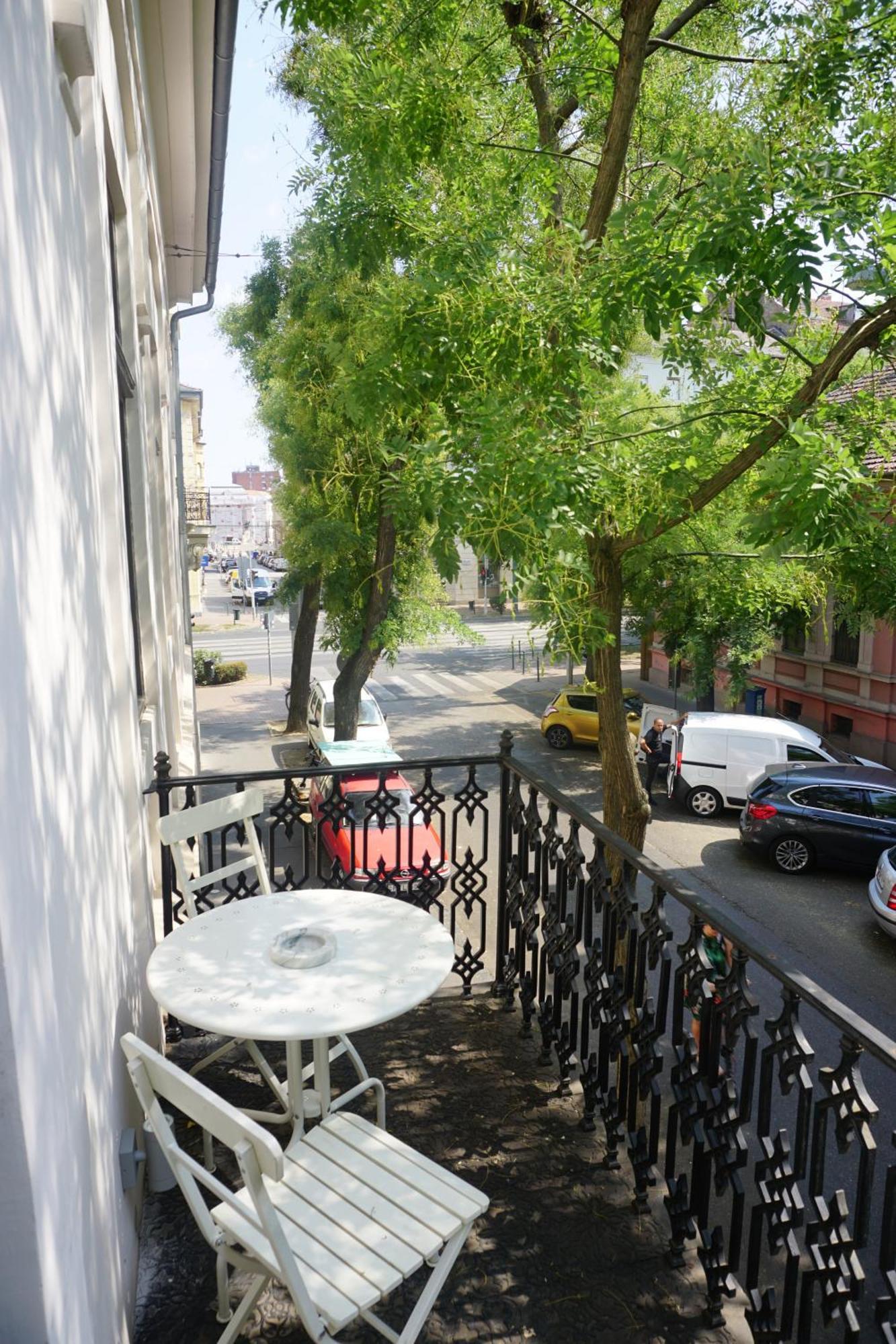 Tiszavirag Szeged Hotell Exteriör bild